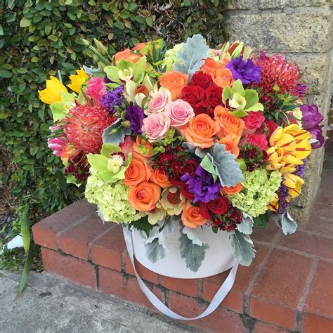 J'adore les fleurs - J’Adore Les Fleurs is a celebrity beloved flower boutique in Los Angeles specialized in flower arrangements in hatboxes, which combines a zest for flowers with a love of French design and was ...